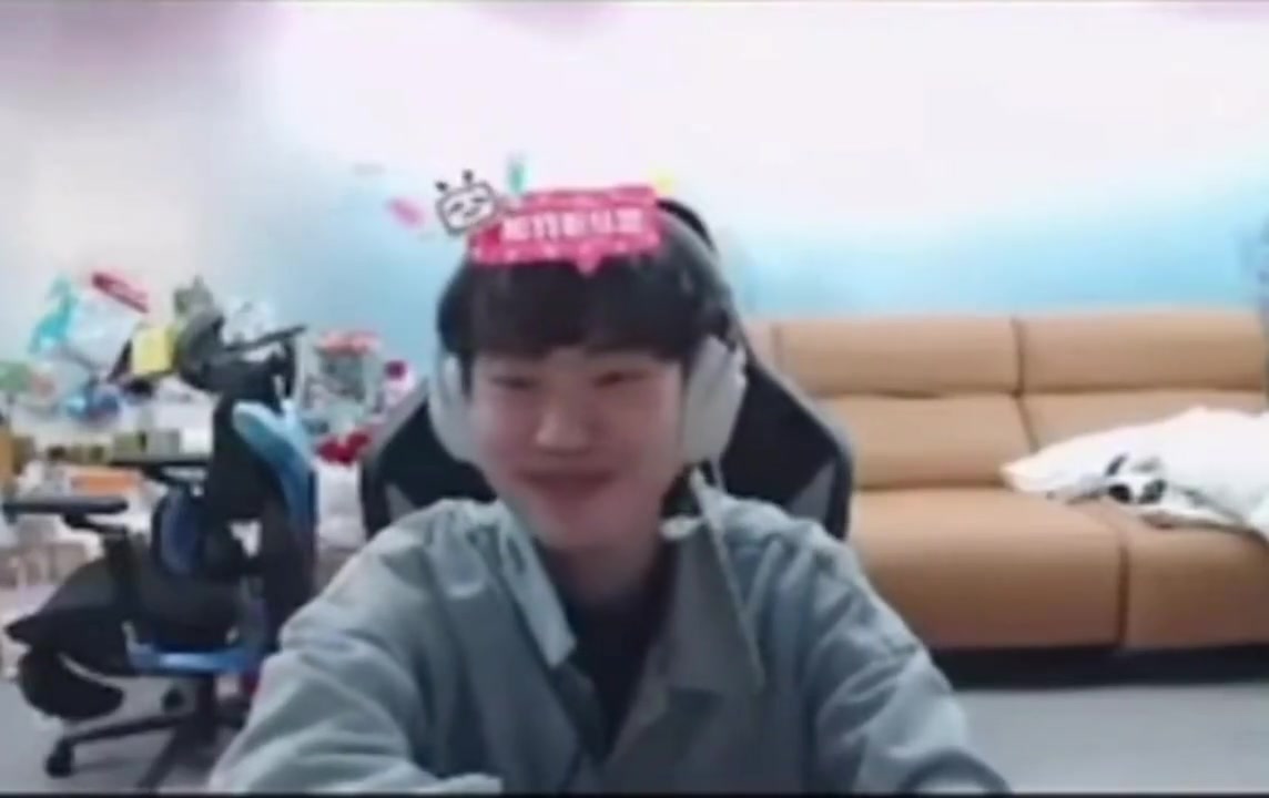 讲点Bin道话🤣knight：喜欢天亮还是天黑 天亮能联想到很多事情