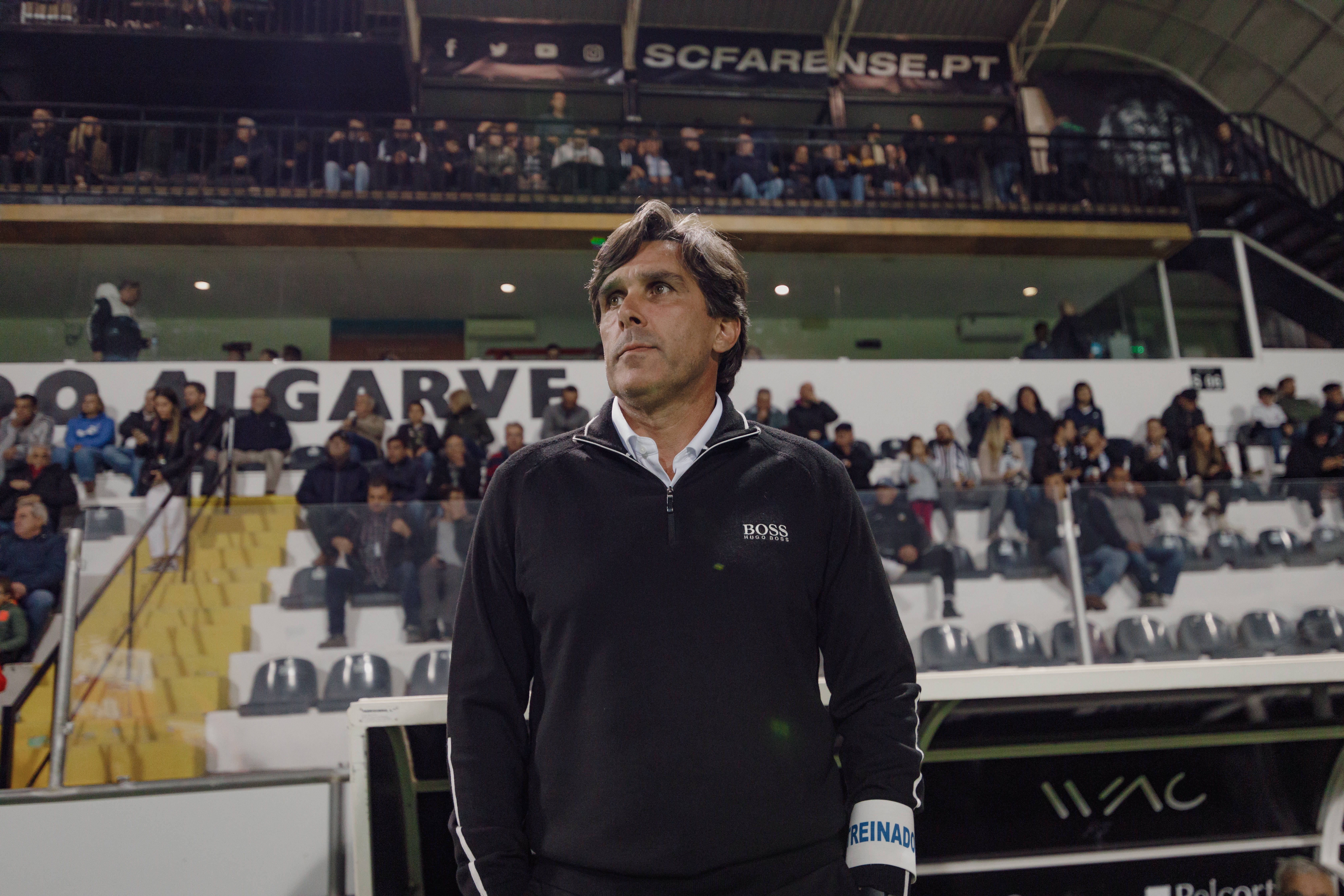 足球报：河南队与新教练团队目前只签到年底，新帅两三天内到郑州