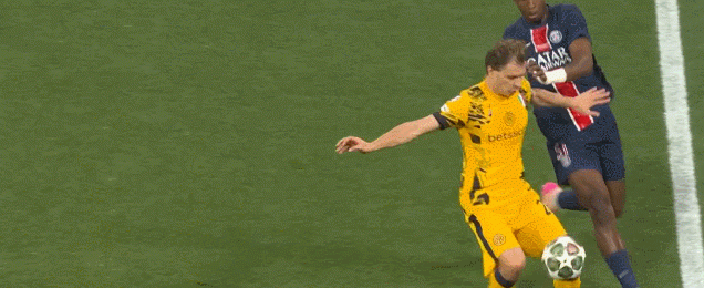 欧冠决赛复盘:巴黎“狂锋”背后有高人指点,请叫他们新典礼中场